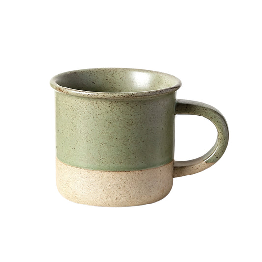 This vintage rough‑ceramic coffee mug comes in two styles, featuring a muted green speckled glaze full of rustic charm. One version is decorated with delicate four‑leaf clover patterns, while the other adopts a two‑tone color‑block design. It is ideal for enjoying coffee, tea, and daily hot drinks.